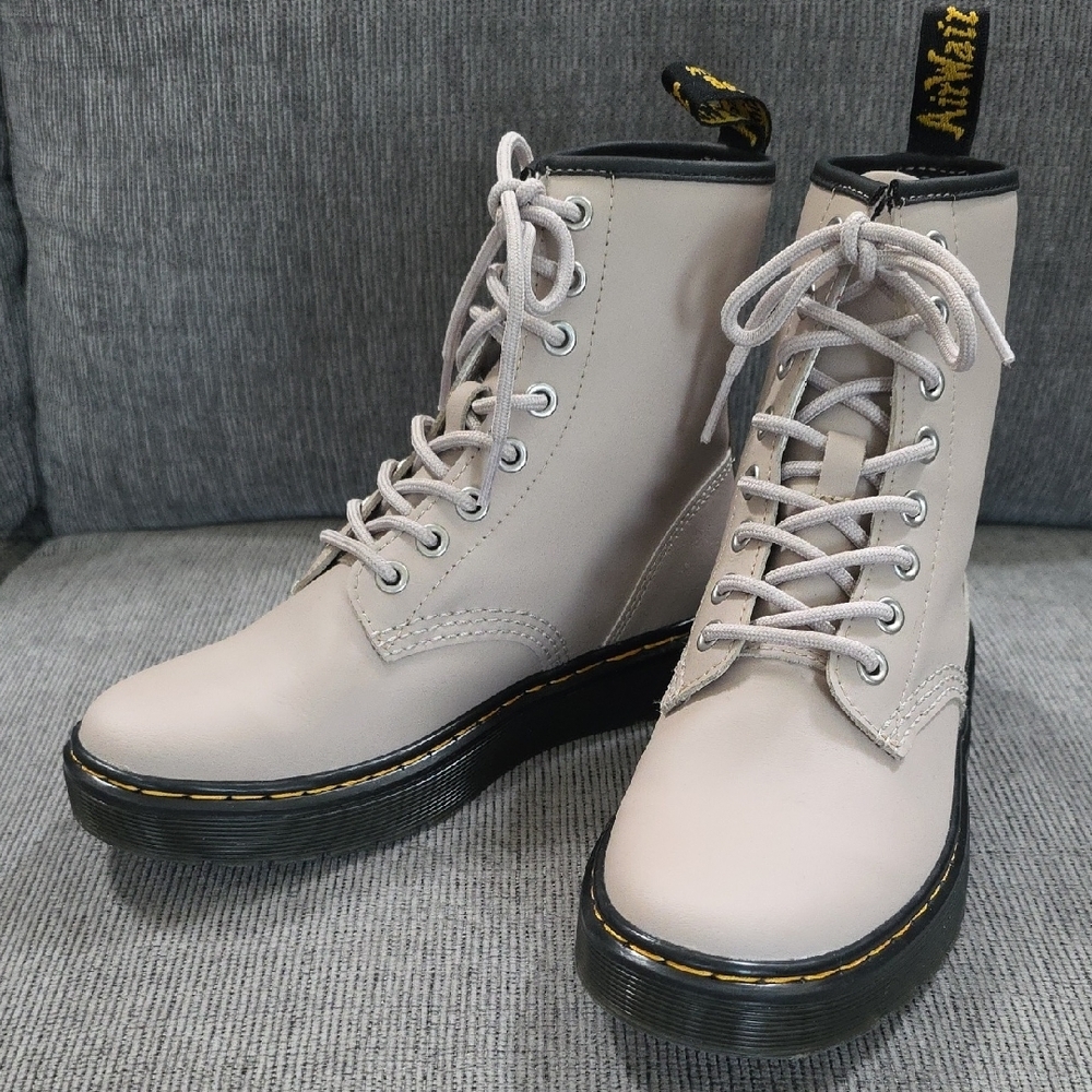 Dr. Martens Women's Beige Lace-Up‎ Combat Boots, Size 5